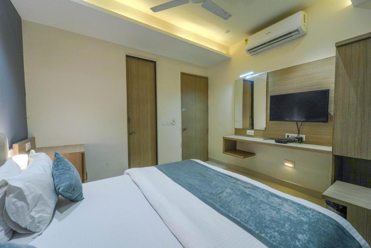 Hotel New Empire Ahmadábád Kültér fotó